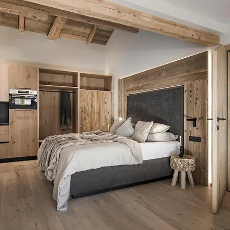 Brugger Aparthotel 4*