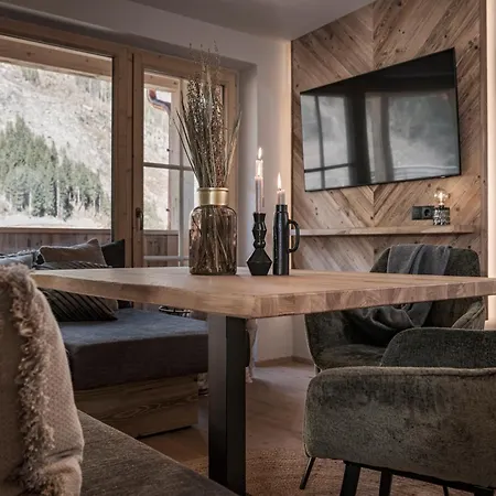 Brugger Aparthotel 4*